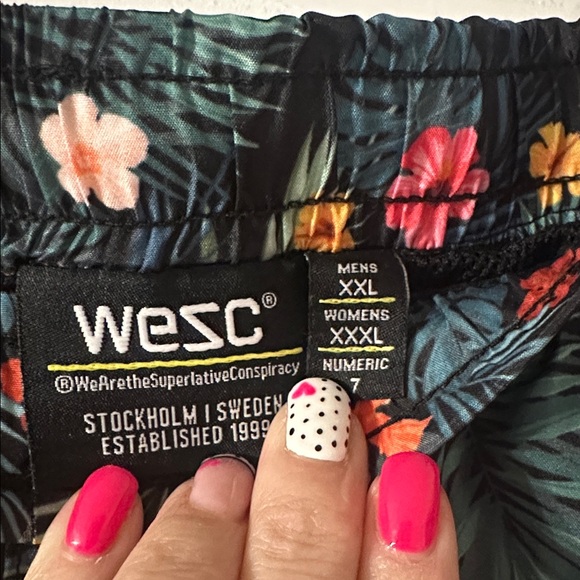 WEZC Floral Men's Swim Shorts - Green and multi color floral - Picture 4 of 7